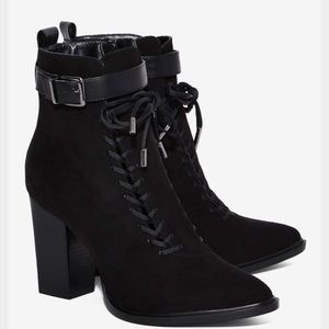 Nasty gal Lace Up Boots 8M